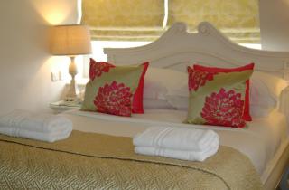 Le Bouchon Brasserie & Hotel - 6