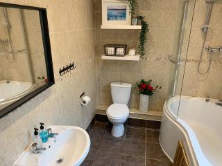 Riverside Lodge - Quaint Victorian Home By The River - York - 4