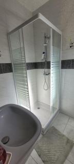Family Villa With Pool And Garden - L'Isle-sur-la-Sorgue - 3
