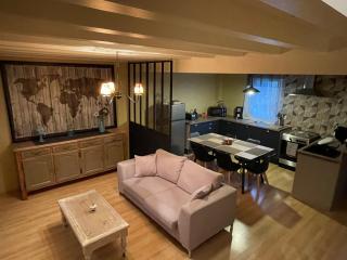 Le Maine N 5 FLEAC - Logement entier avec 3 suites SDB - Balcon - 7