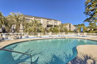 4 Mi to Cherry Grove Beach Studio with Pool! - Little River - 9