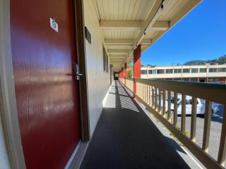 BeachCombers Inn - Gold Beach - 1