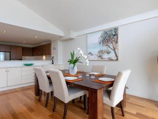 Shore To Please - Kiama - 1