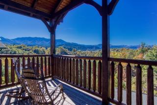 Lazy Bear Lodge, Hot Tub, Resort Pool, WIFI, 1089 FREE tickets each paid day, Dollywood and More - Gatlinburg - 5