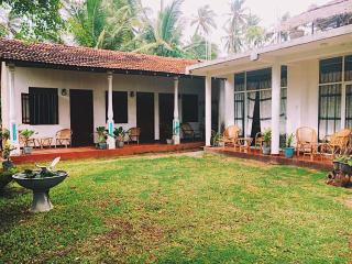 Lotus Surf House - 8