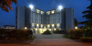 Hotels Campus - Collecchio - 9