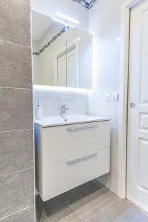 CLOSE CROISETTE-MODERN-A/C-CONGRESS-BEACHES - Cannes - 1