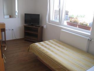 Livija rooms - Petrovec - 1
