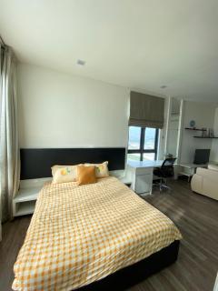 Corner Unit Landmark Residence 2, High Floor, Nice View, WiFi & Tvbox, Free Parking - 8