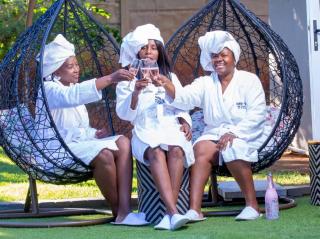 Ouklip Place Hotels - 3