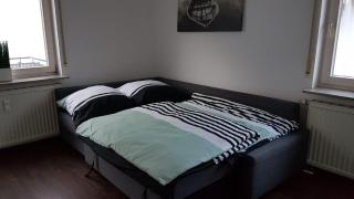 Ferien- und Businessapartment I Modern mit WLAN und Parkplatz nahe Zentrum, Automobil- und Tech-Firmen, Messe - Renningen - 9