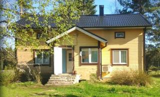 Beautiful 4 Bedroom cottage in Elimaki with wood sauna - 9