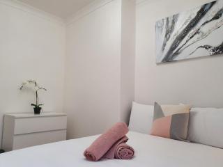 Glasgow Comfortable and Modern 3 Bedroom Mid Terraced Villa - Glasgow - 5