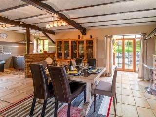 Holiday home with terrace and jacuzzi in Vielsalm - Vielsalm - 7
