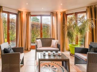 Holiday home with terrace and jacuzzi in Vielsalm - Vielsalm - 1