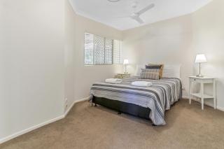 Cosy apartment with ocean views, Sunshine Beach - Sunshine Beach - 2