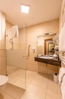 Burgdorfs Hotel & Restaurant - Hude - 3