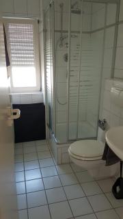 Ferien- und Businessapartment I Modern mit WLAN und Parkplatz nahe Zentrum, Automobil- und Tech-Firmen, Messe - Renningen - 3