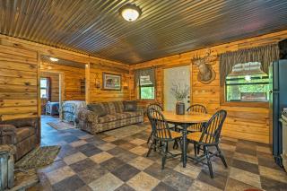 Wright City Cabin with Fire Pit and Forest Views! - Wright City - 2