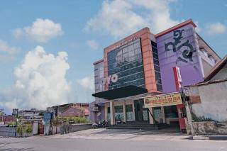 Hotel O near RSUD Arifin Achmad formerly Damon Butik Hotel - 7