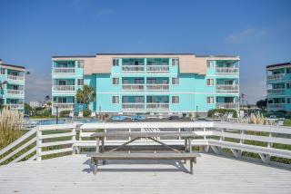 Coastal Condo with Public Atlantic Beach Access - Atlantic Beach - 9
