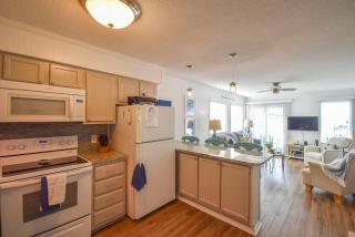 Coastal Condo with Public Atlantic Beach Access - Atlantic Beach - 6