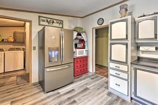Charming White Lake Homestead with Fire Pit! - White Lake - 1