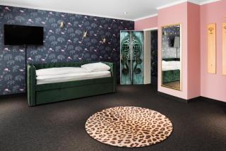 SmartHotel Flamingo Self check-in - 4