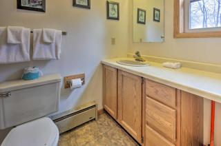 Upson Ski-InandSki-Out, End-Unit Cabin with Fireplace! - 1