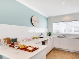 Ocean Blue Apartment Three - Currarong - 8