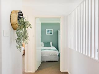 Ocean Blue Apartment Three - Currarong - 1
