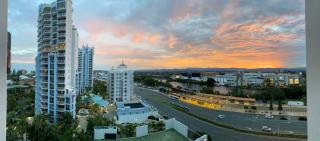 Gold Coast Broadbeach walk Pac Fair, Casino Beach - Gold Coast - 9