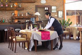 Royal Hotel and Villas Trawas - Trawas - 1