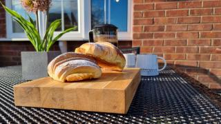 Haxby House by Switchback Stays - Cardiff - 6