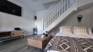 Haxby House by Switchback Stays - Cardiff - 2