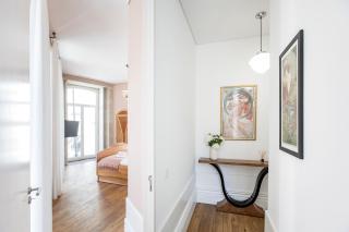 Artistic 2BR Flat Downtown w/ AC by LovelyStay - 3