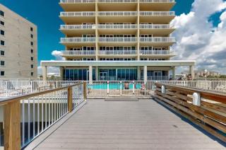 The Colonnades Unit 403 - 7