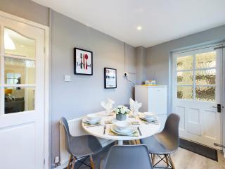 welsh country cottage in beautiful village - Llandudno Junction - 7