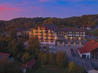 Wellnesshotel Zum Koch - Ortenburg - 0