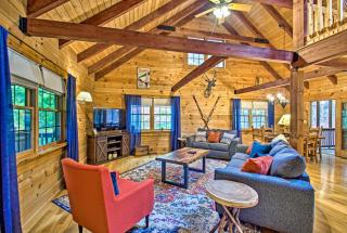 Massanutten Resort Log Cabin with Mountain Views! - McGaheysville - 0