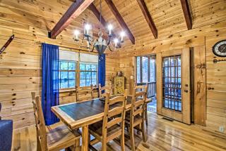 Massanutten Resort Log Cabin with Mountain Views! - McGaheysville - 2