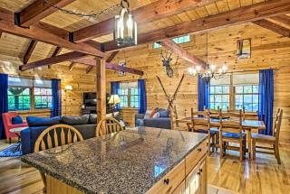 Massanutten Resort Log Cabin with Mountain Views! - McGaheysville - 1