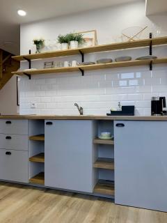 Dwupiętrowy Apartament w centrum miasta z darmowym miejscem parkingowym Pod Złotym Lwem VIII - Kłodzko - 4