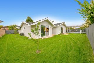 Modern Tamarack Cottage - Carlsbad - 2