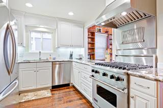 Coral Beach House - 3