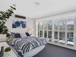 Pacific Blue Townhouse, 351/265 Sandy Point Road - Salamander Bay - 1