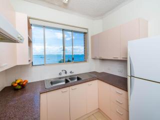 Del Rae Unit 8 25 Shoal Bay Road - Shoal Bay - 2