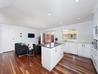 Eden by the Bay 98 Sandy Point Road - Corlette - 6