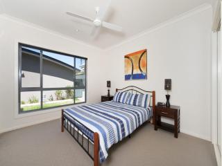 Fingal Surf and Sand Pacific Drive 14A - Fingal Bay - 1