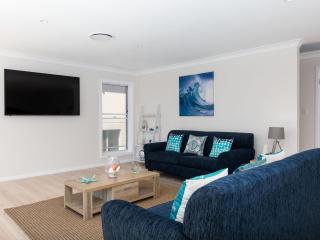 Bay View 6 - 3BR Vincentia home with water views - Vincentia - 4